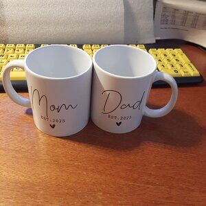 NEW BOX ! NEW Parents Dad & Mom Gift Mugs Set White for Est 2025